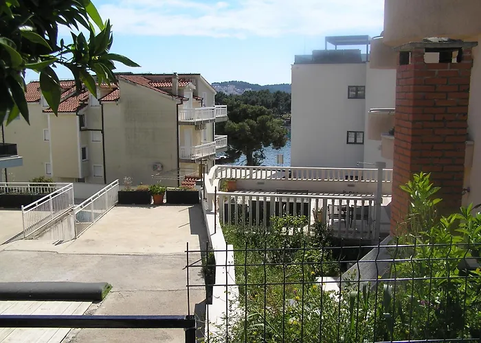 Studio Apartments Fabjanac